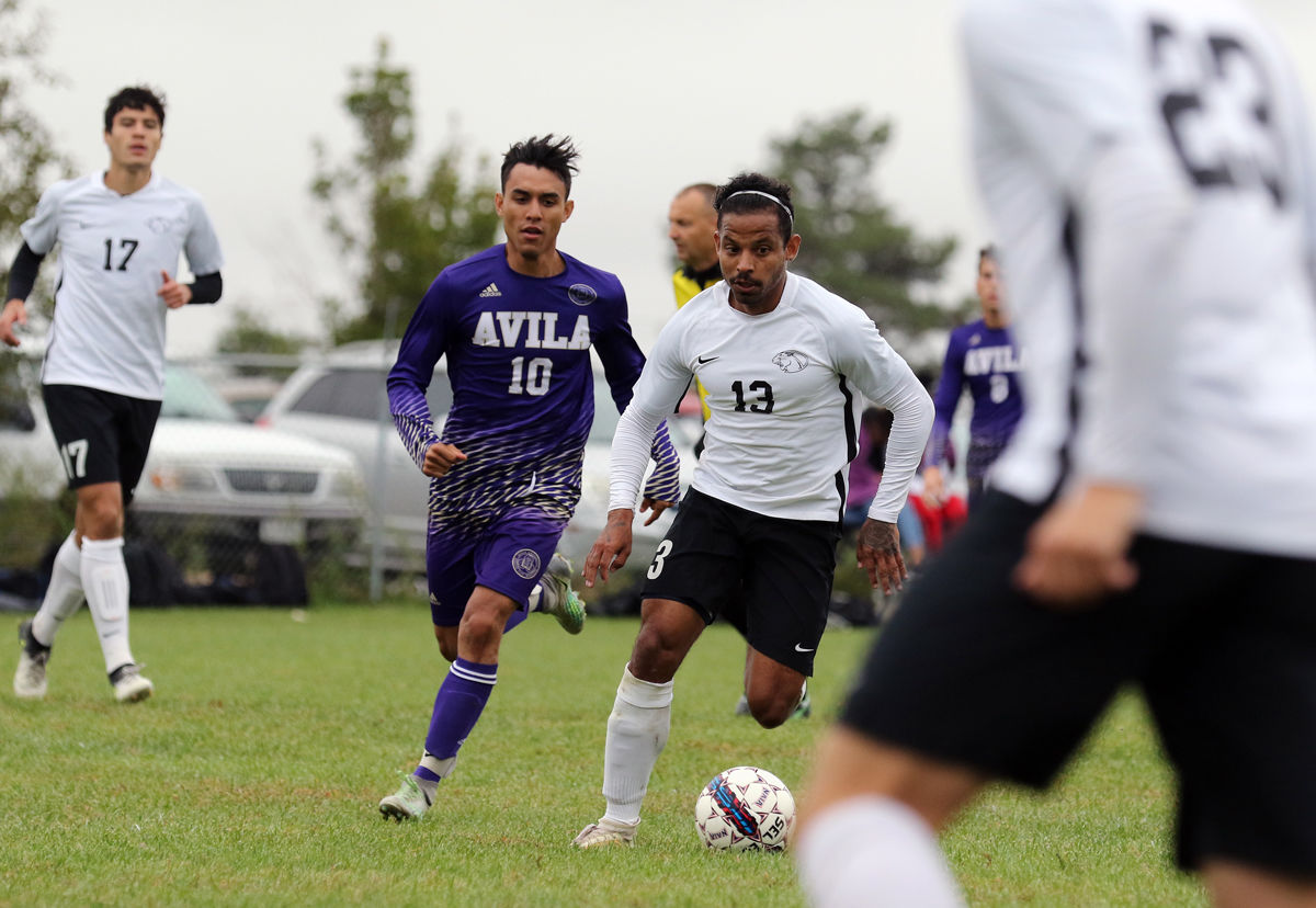 YC Mens Soccer vs Avila (51).JPG